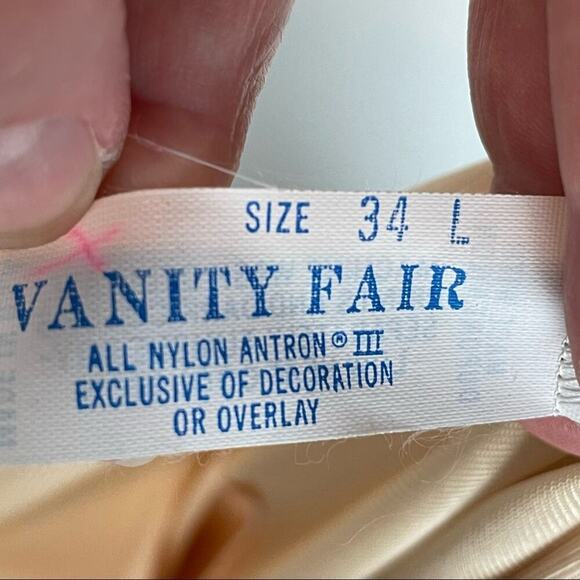 Vintage Vanity Fair gold lace trim slip size 34 - Picture 7 of 8